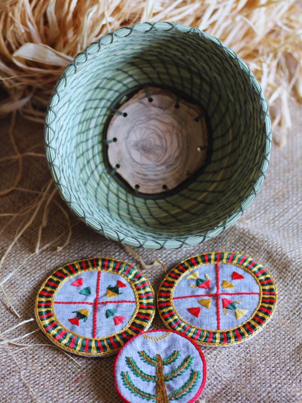 A Siwan Christmas Gift Box